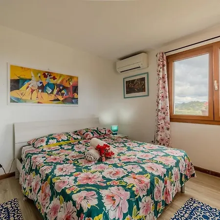 Апартаменти Rai's 1 - Nature And Panoramic View